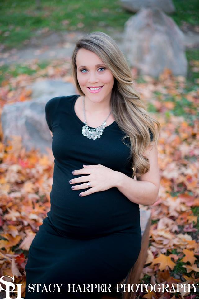 33 Weeks!  www.eatmovelivelove.com